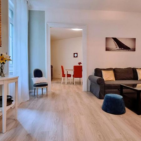 La Casa Dei Leoni Apartment Trieste Luaran gambar