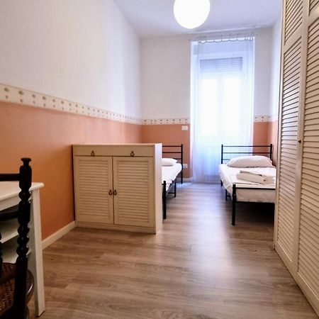 La Casa Dei Leoni Apartment Trieste Luaran gambar