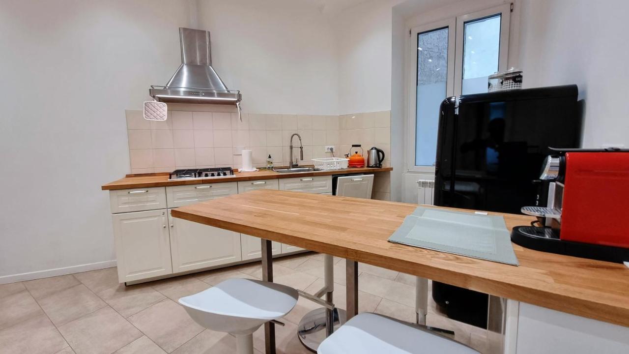 La Casa Dei Leoni Apartment Trieste Luaran gambar