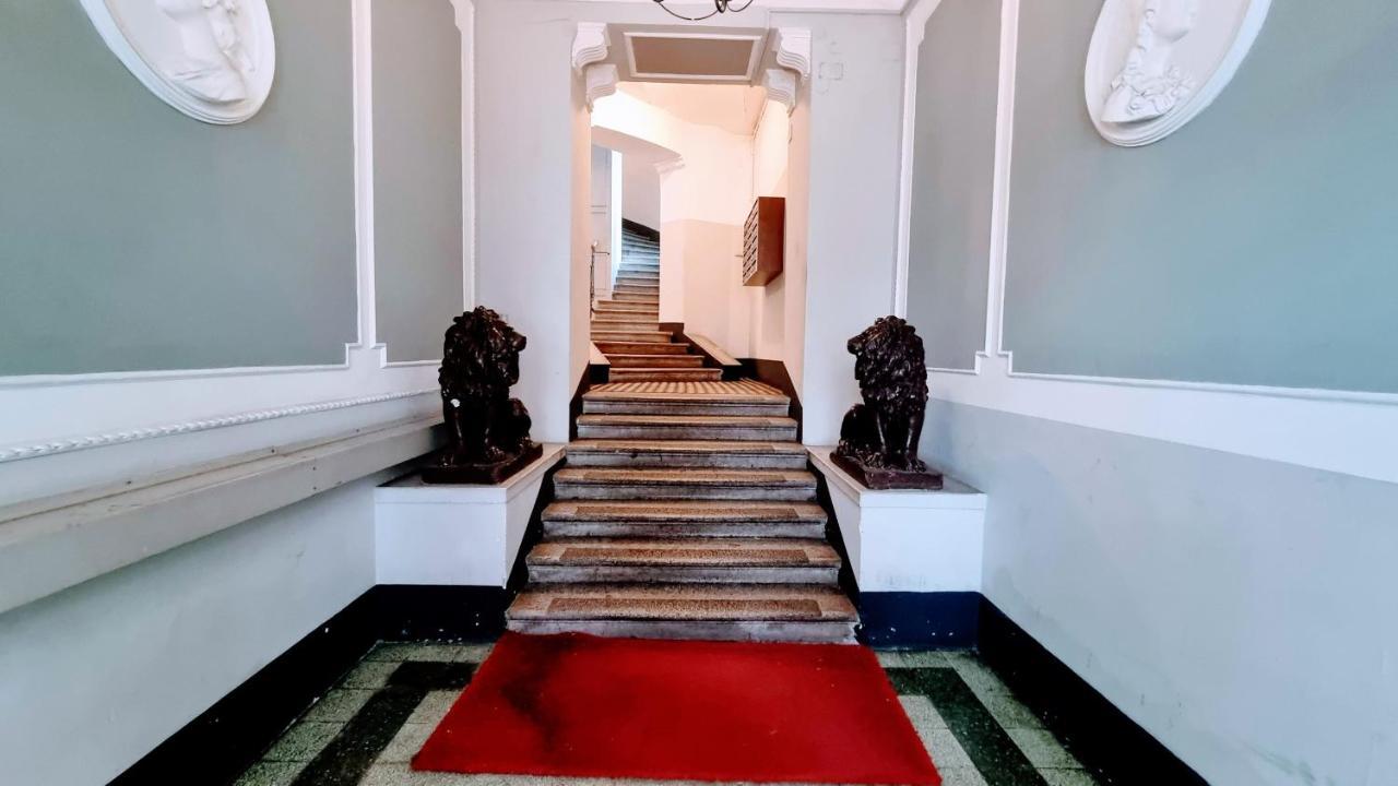 La Casa Dei Leoni Apartment Trieste Luaran gambar