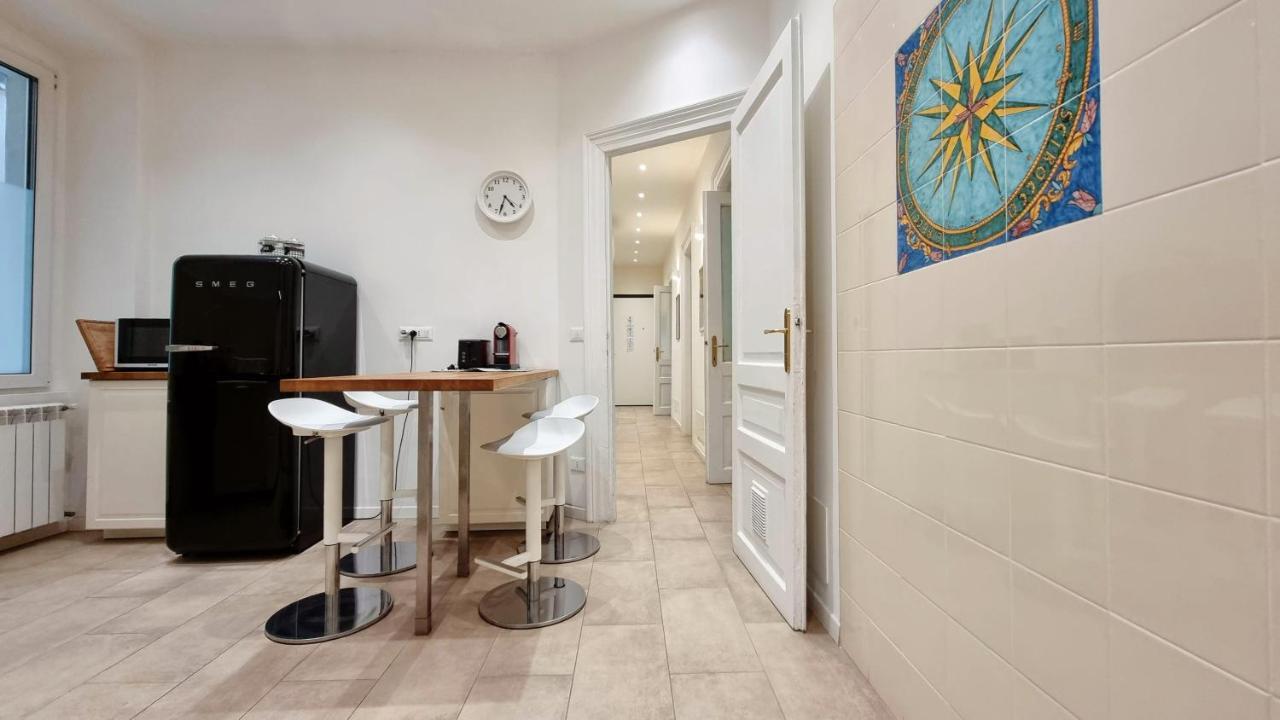 La Casa Dei Leoni Apartment Trieste Luaran gambar