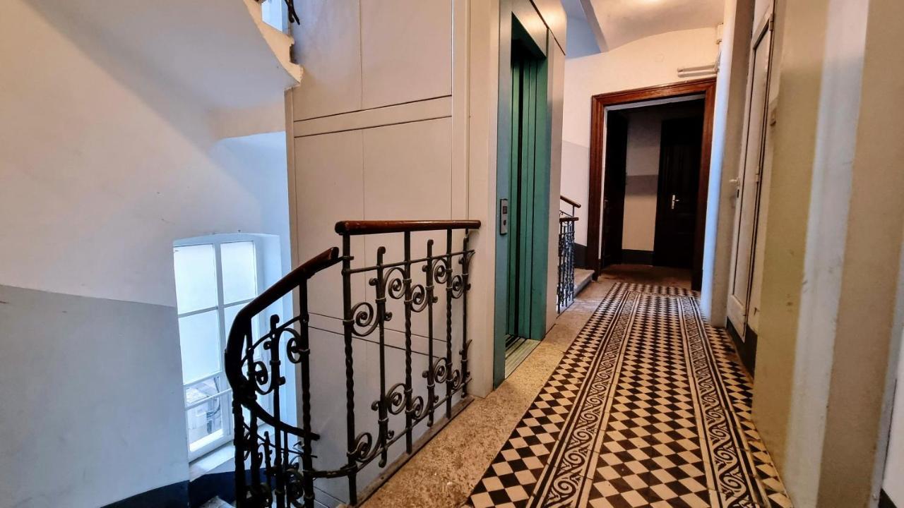 La Casa Dei Leoni Apartment Trieste Luaran gambar